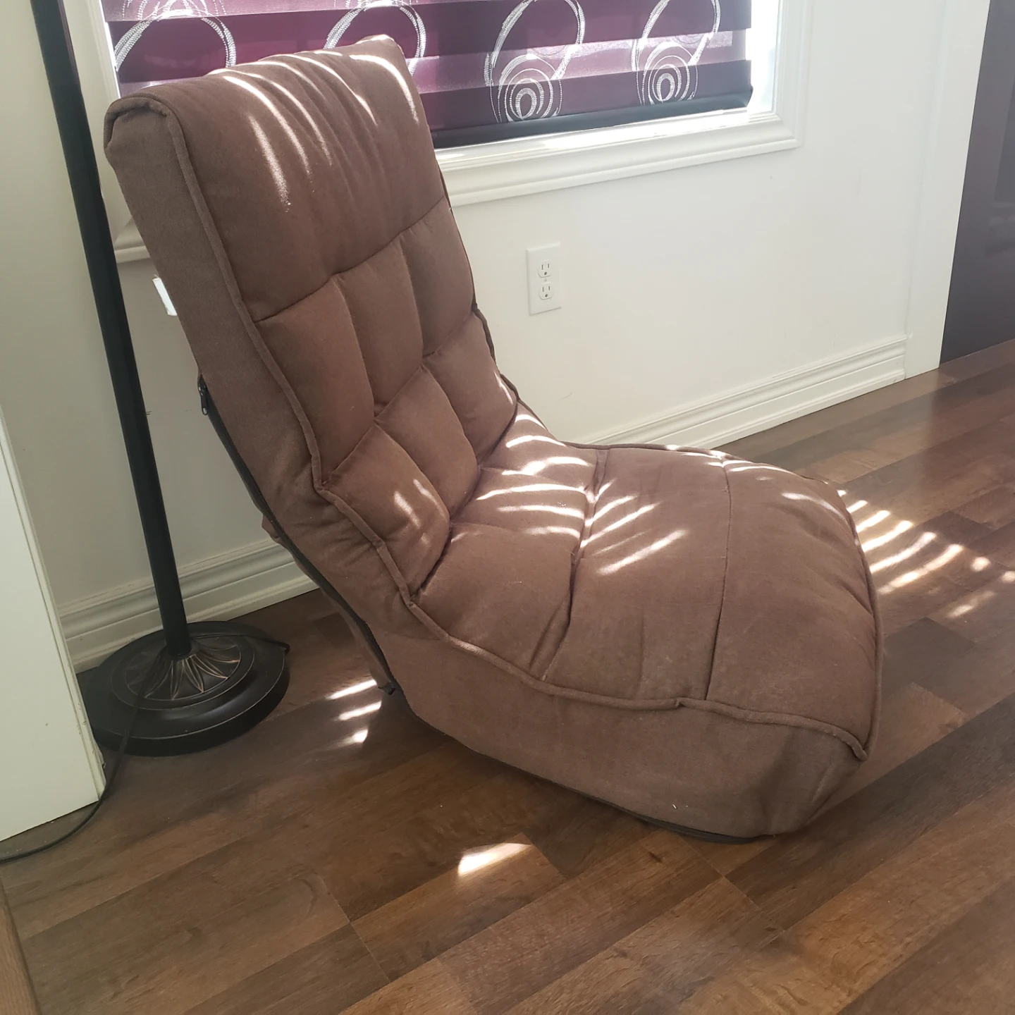 Brown adjustable Floor Chair - photo 4