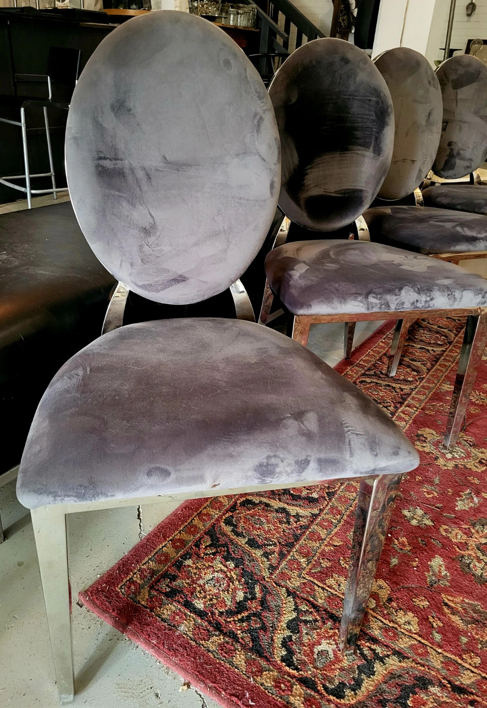 Set of 4 Grey Velvet Dining Chairs with Chrome Legs - photo 3