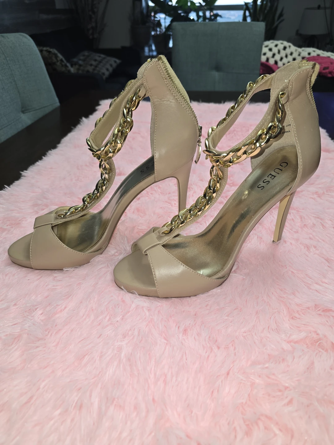 Guess Women's Heels with Gold Chain Detail - photo 3