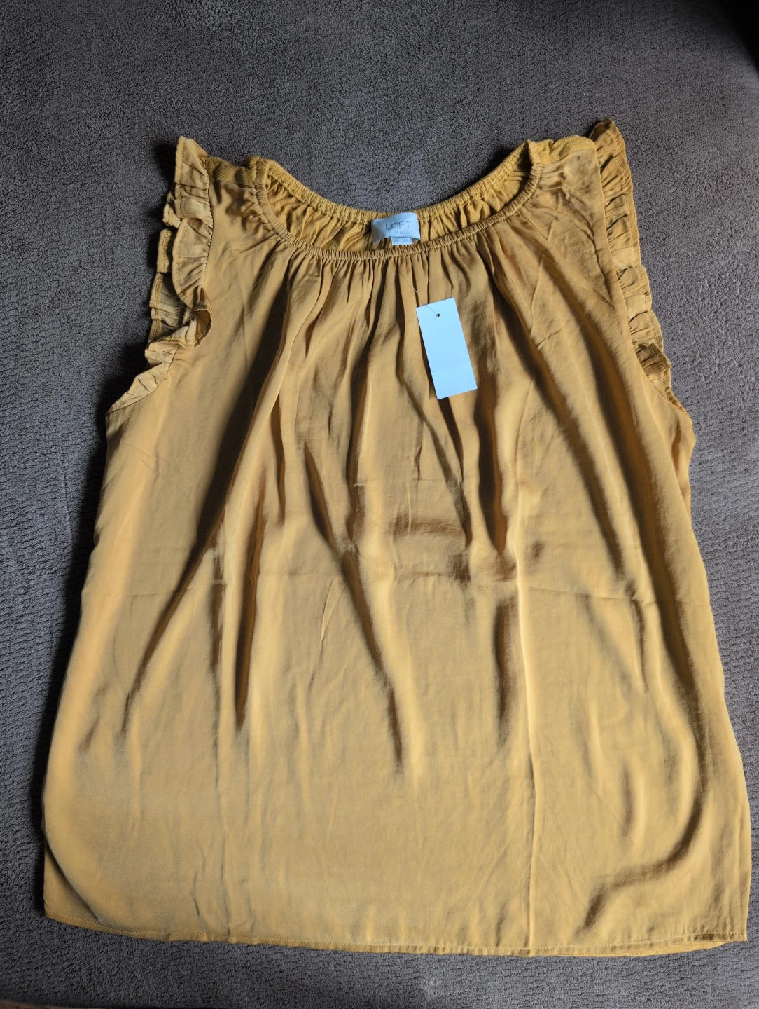 Loft Mustard Yellow Ruffle Sleeve Top ⚽
