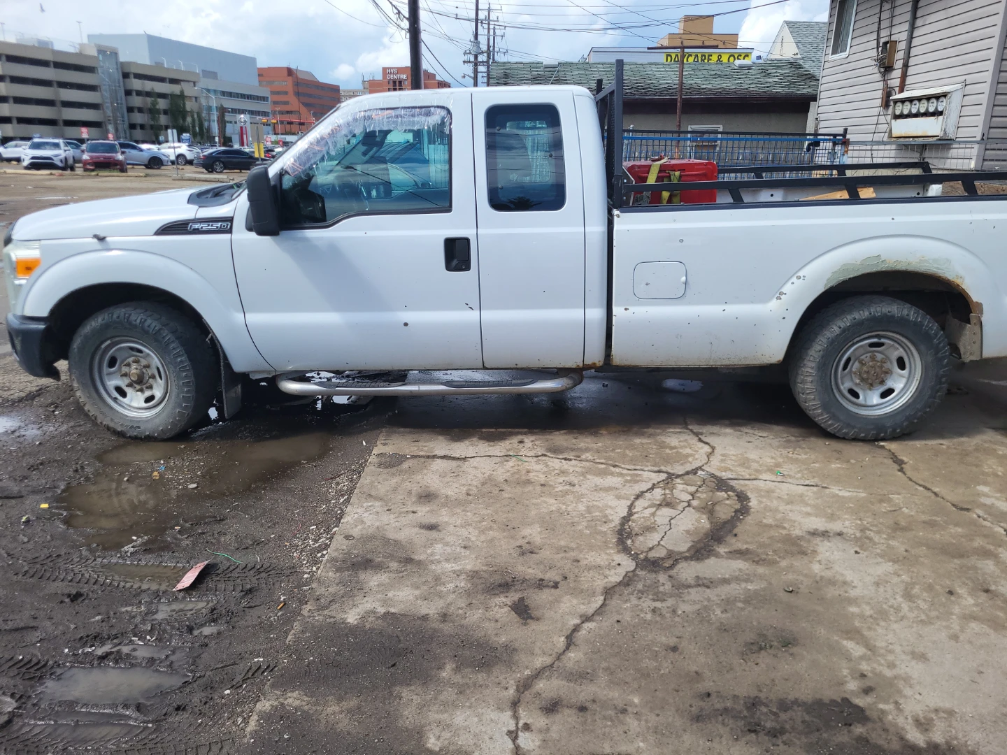 Ford F-250 Super Duty Truck - photo 2