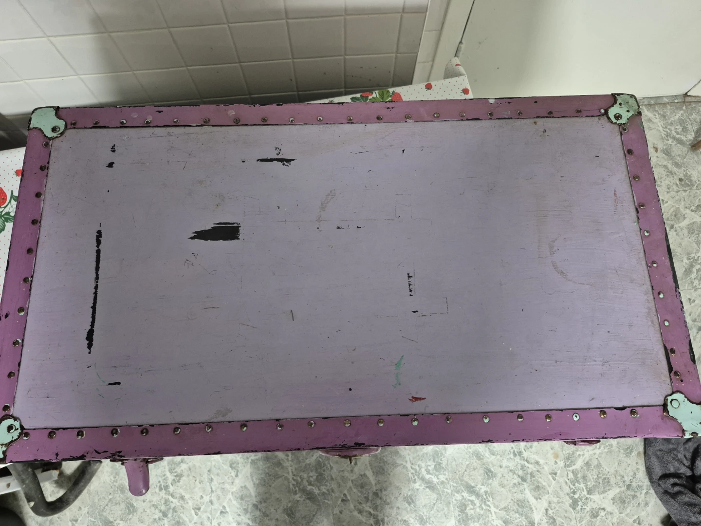 Vintage Storage Trunk, pink and green - photo 2