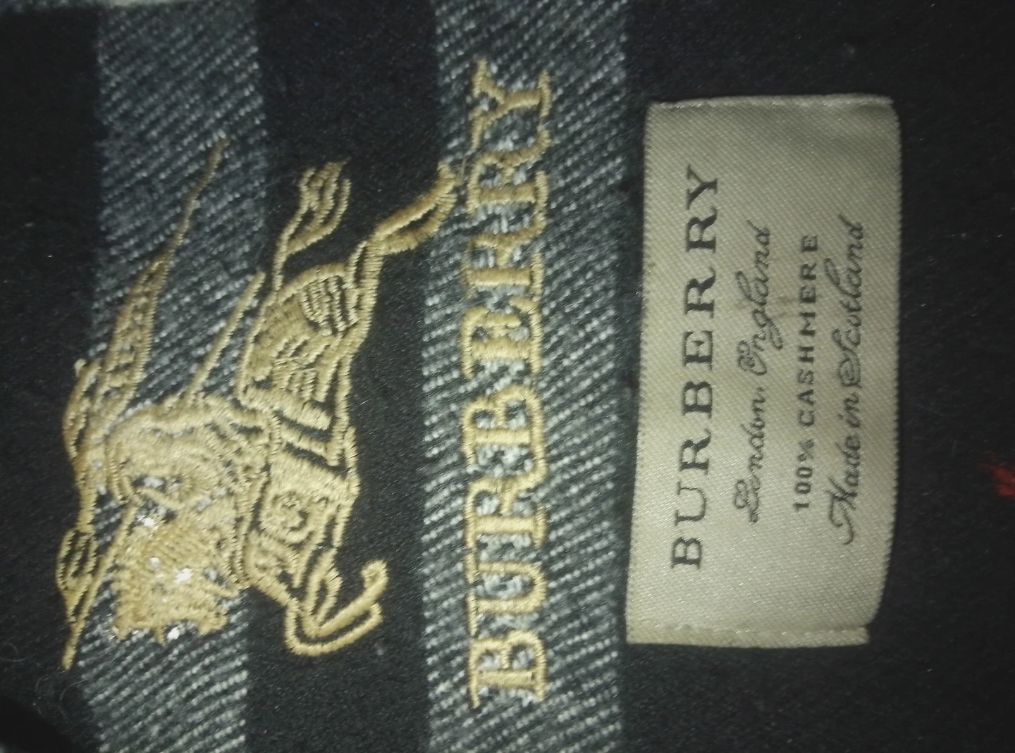 Burberry 100% Cashmere Scarf - photo 2