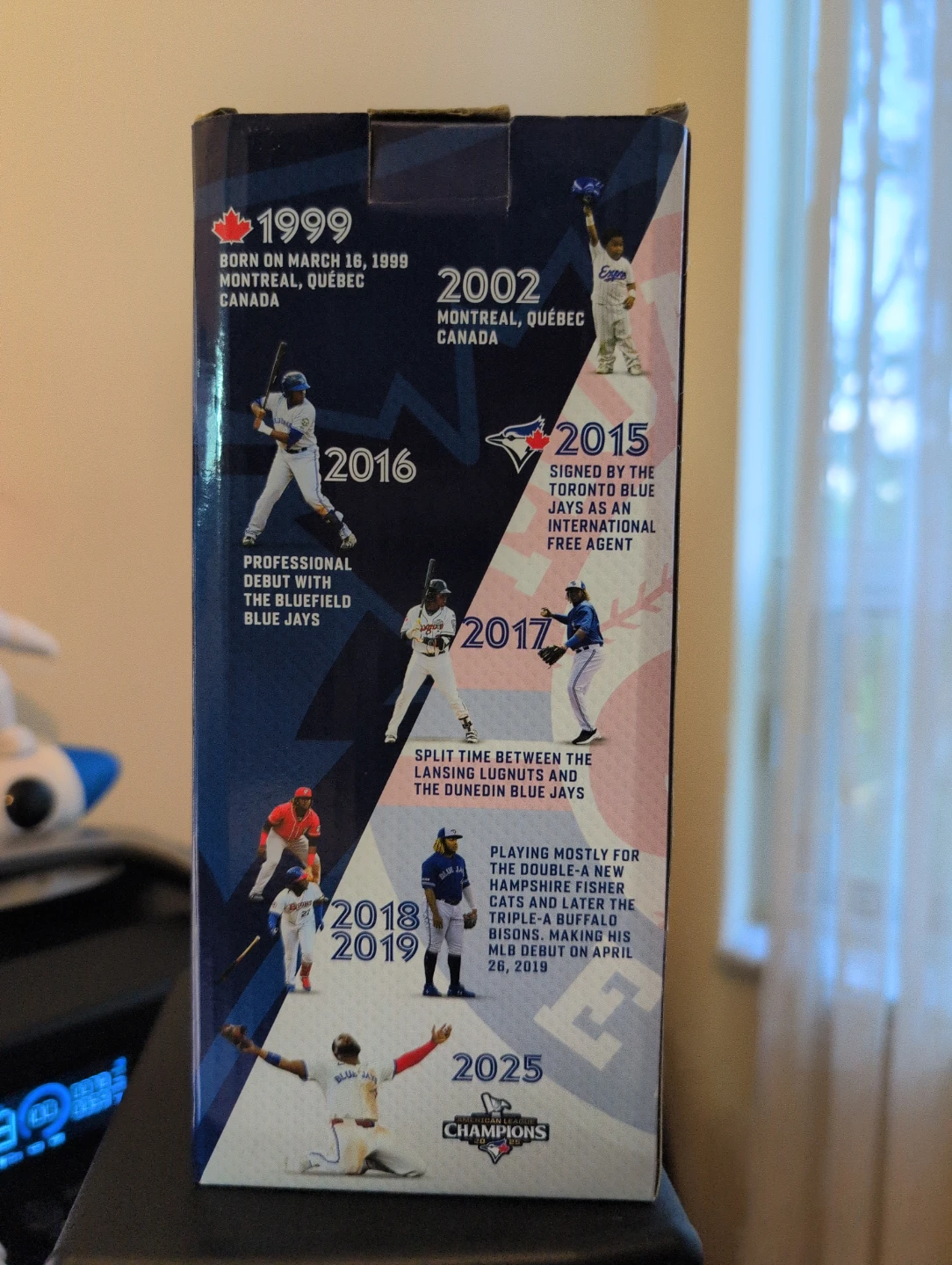 Vladimir Guerrero Jr. "Born Ready" Bobblehead - photo 3