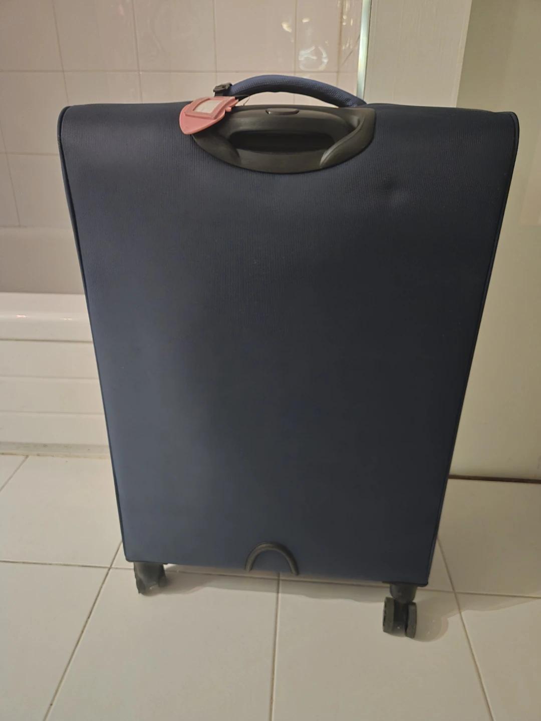 Dark blue check-in suitcase - photo 3