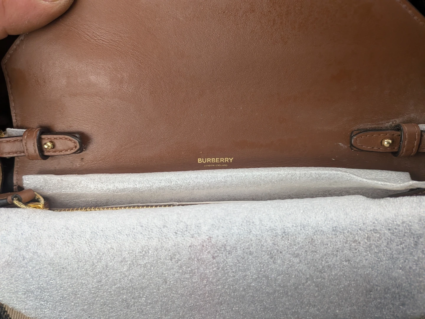 Burberry Purse - photo 3