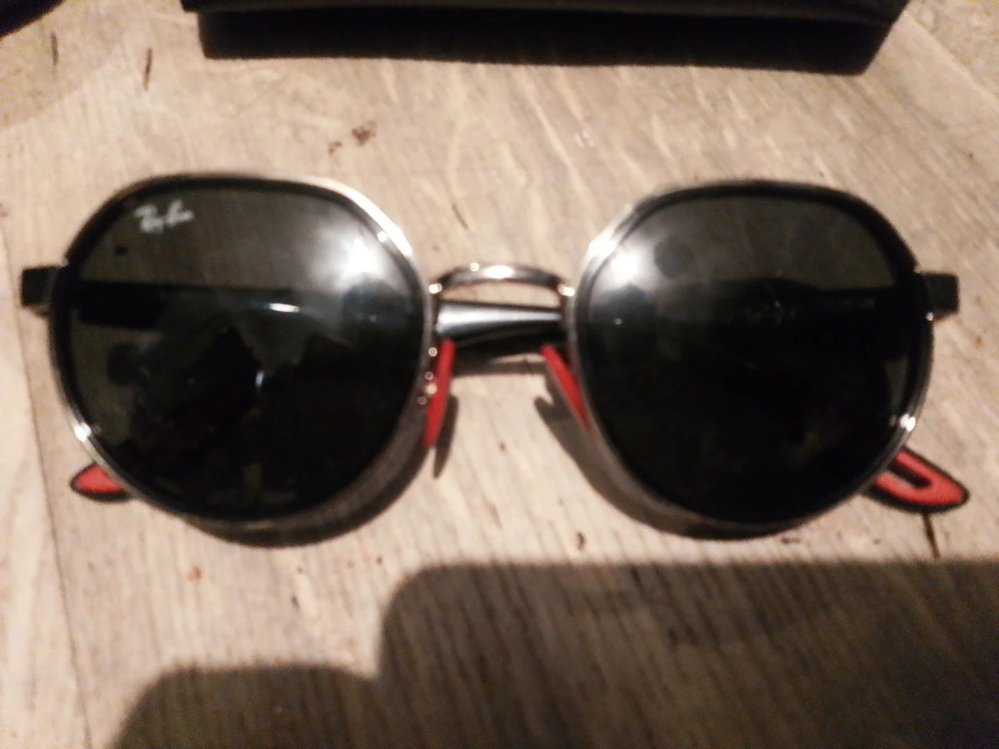Ray-Ban Sunglasses with Case - photo 3