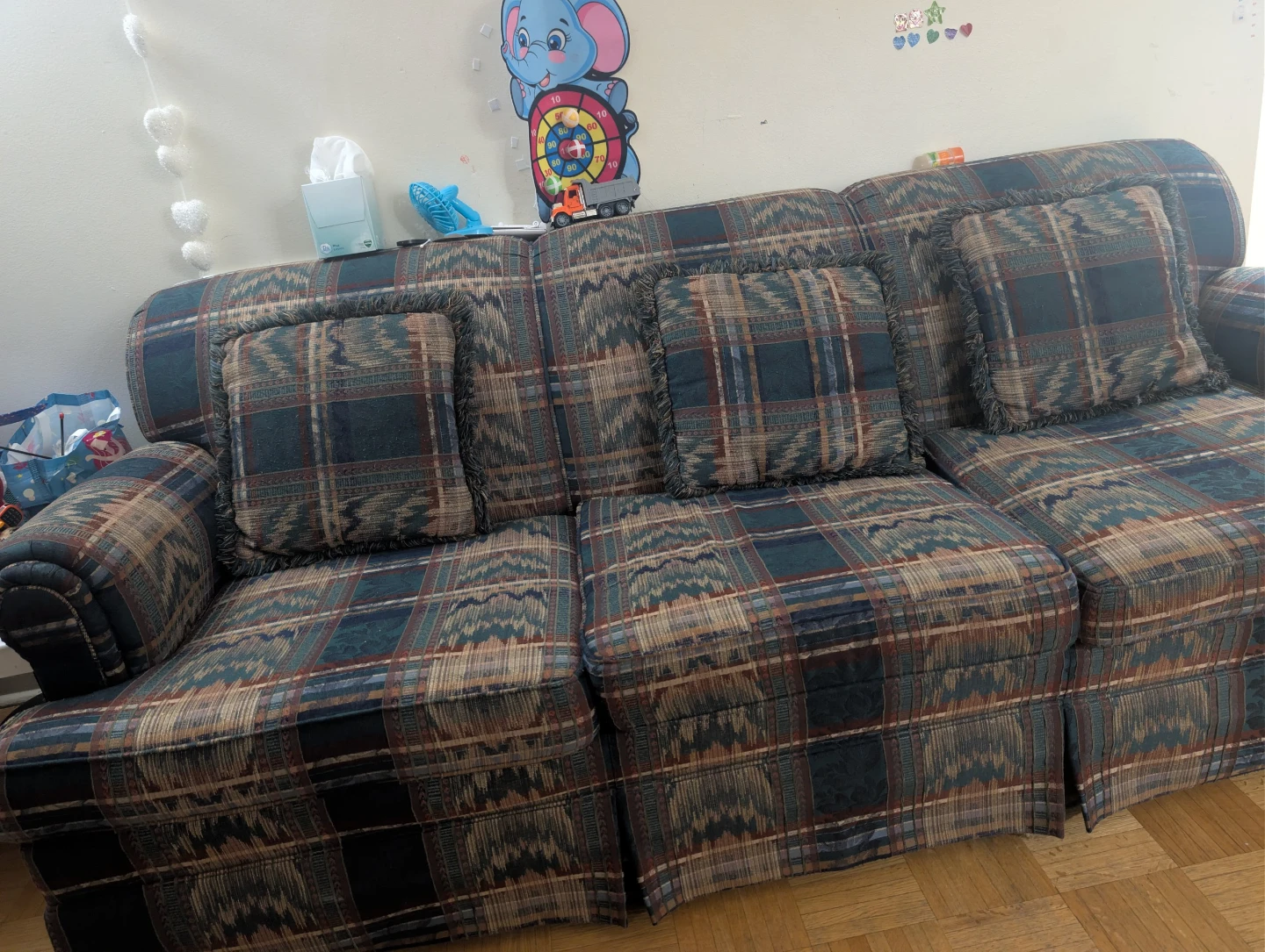 Plaid Sofa with sofa cover - photo 2