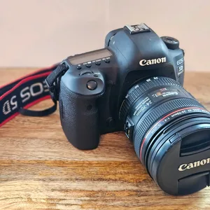 Canon EF 24-70mm f/4L IS USM Lens
