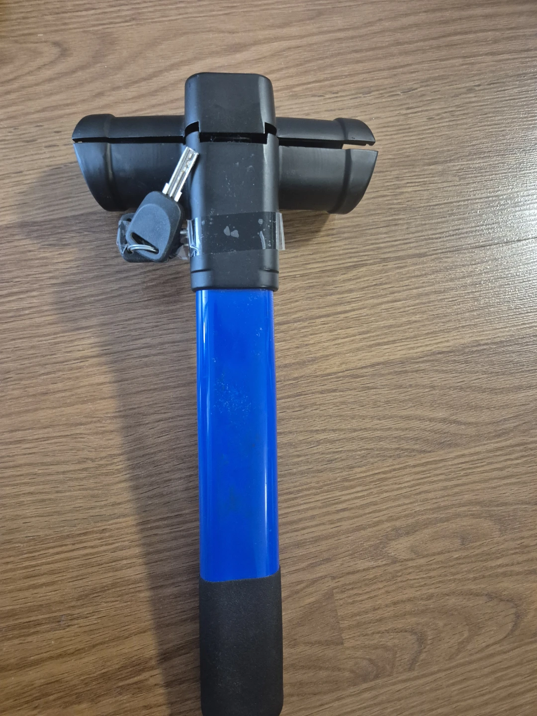 Certified Universal T-Bar Steering Wheel Lock - photo 3