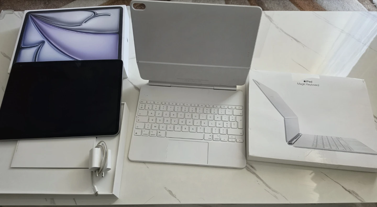 Apple iPad Air 13 inch(M4) with Magic Keyboard - photo 2