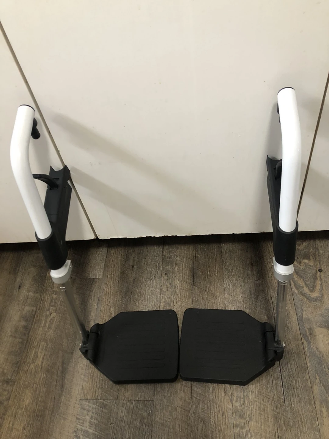 Pair of Wheelchair Footrests - photo 3