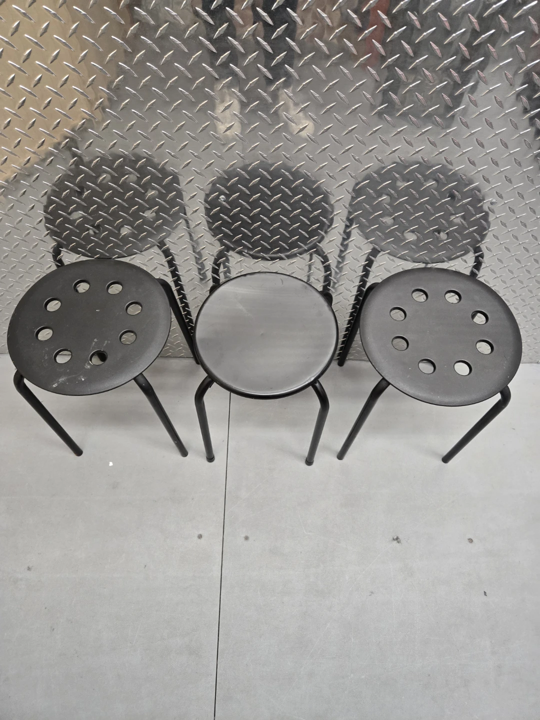 Set of 3 Black Stackable Stools (Mixed Bundle) - photo 2