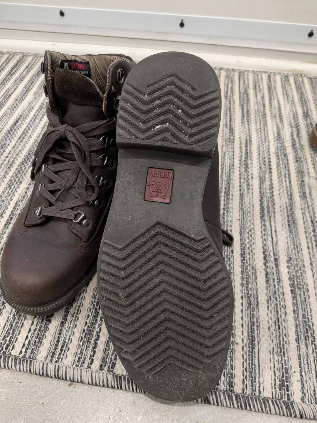 Kodiak Waterproof Insulated Boots - Size 10 US - photo 5