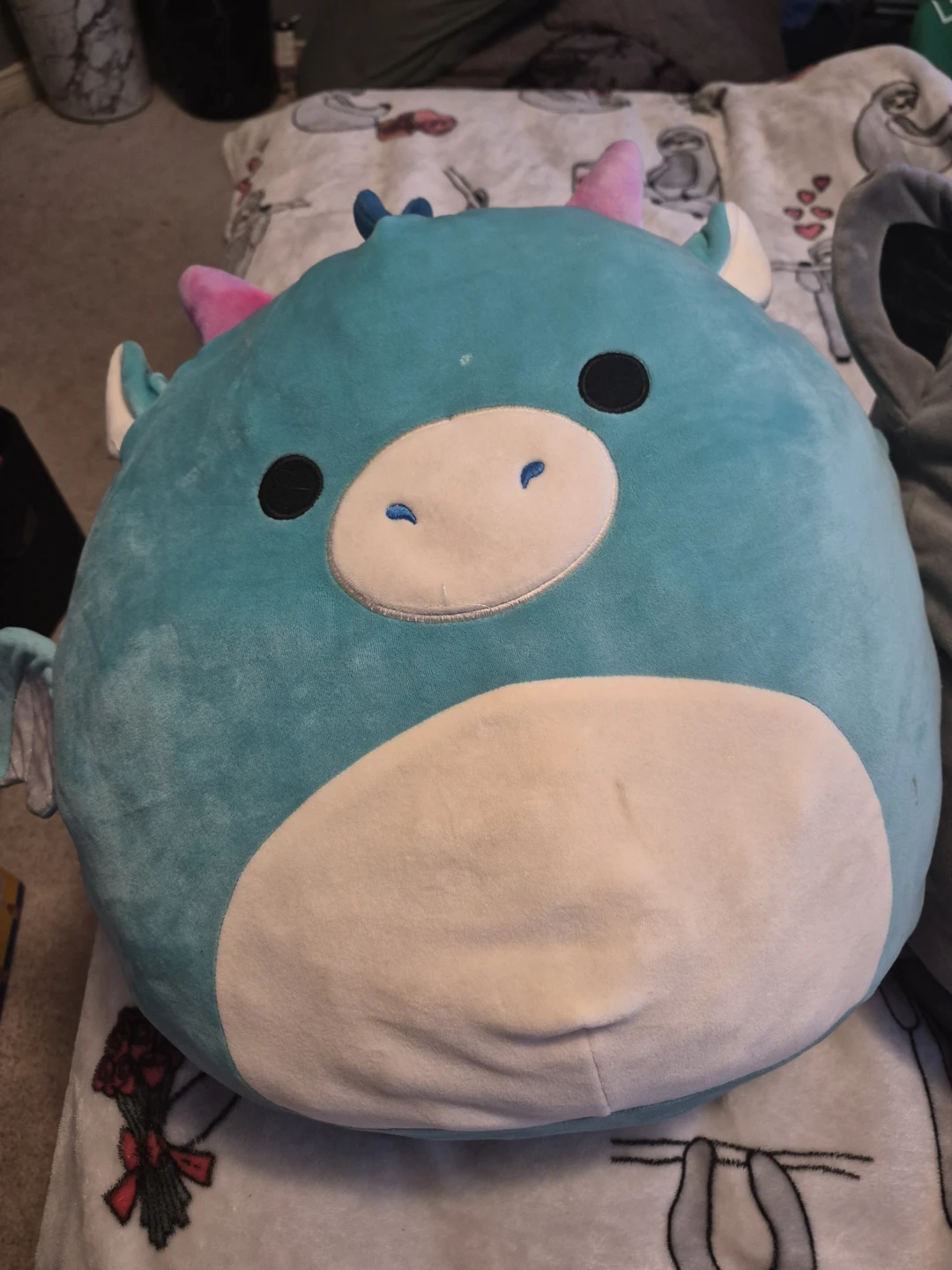Large Dragon squishmellow.