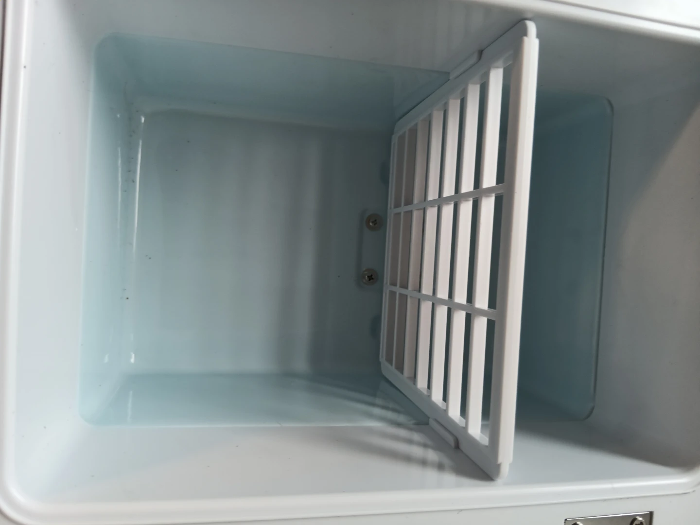 Chefman Pink Mini Fridge - photo 3
