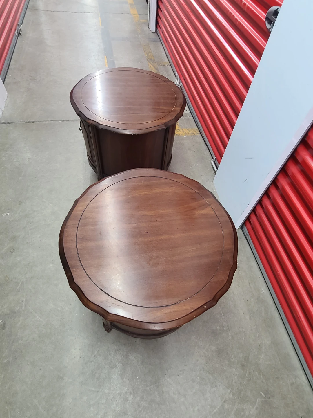 🇨🇦  Vintage Wooden End Tables - Set of 2 - photo 4