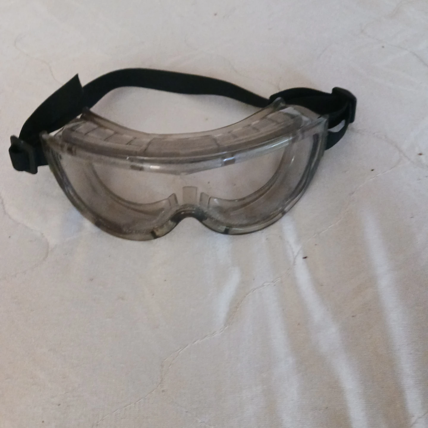Safety Goggles - photo 2