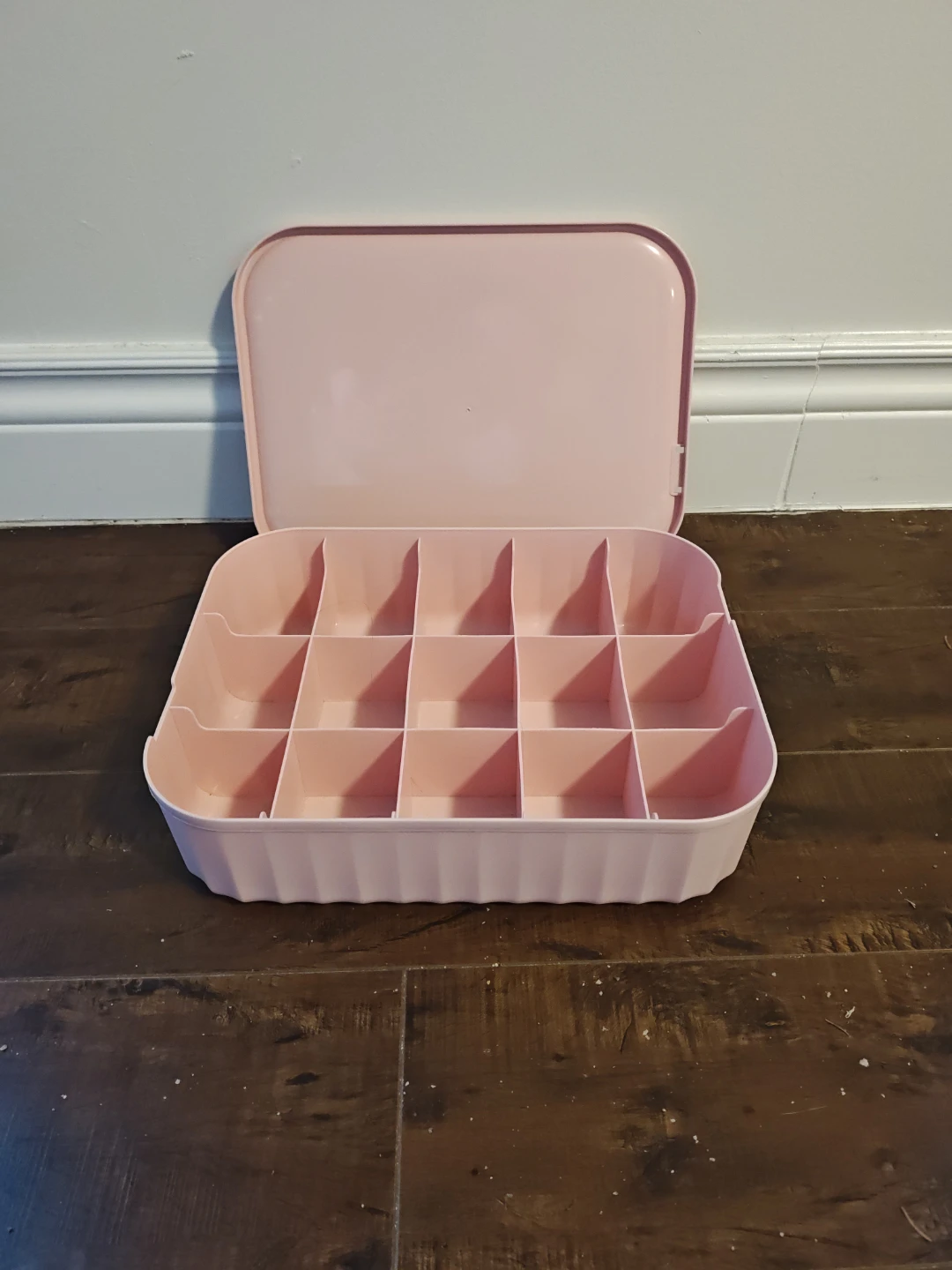Pink 15-Compartment Organizer Box