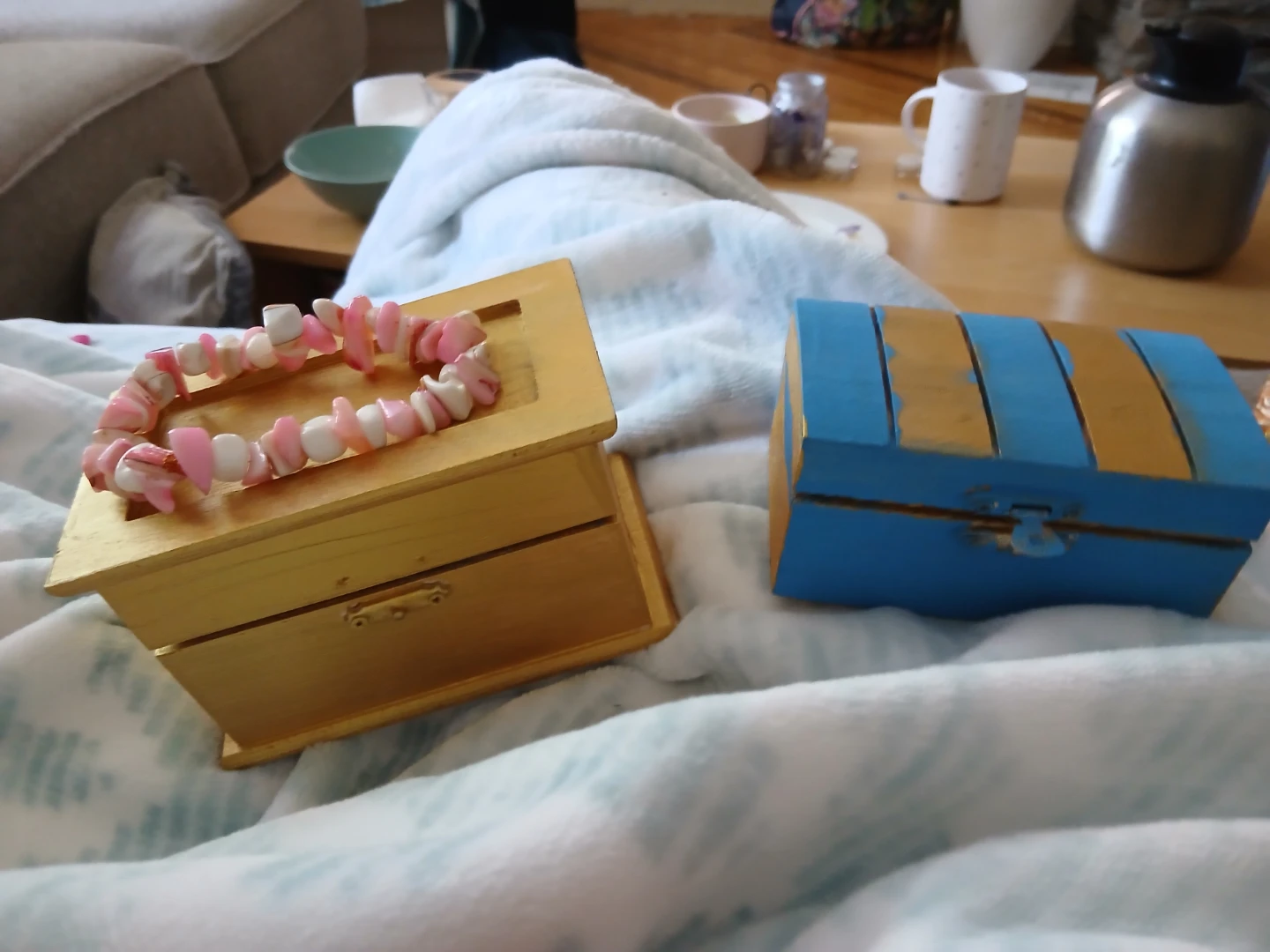 Little accesories