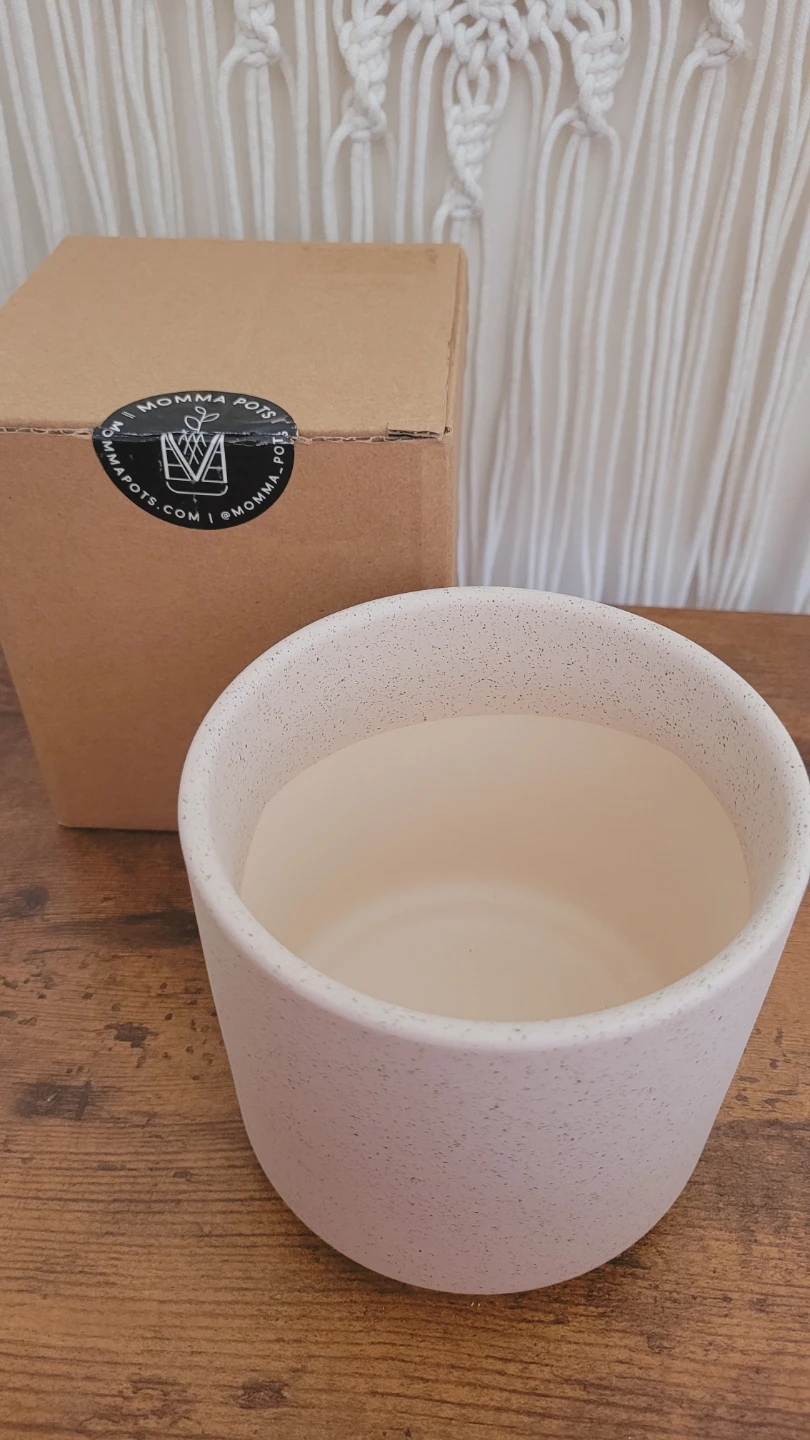 Momma Pots Planter – New - photo 2