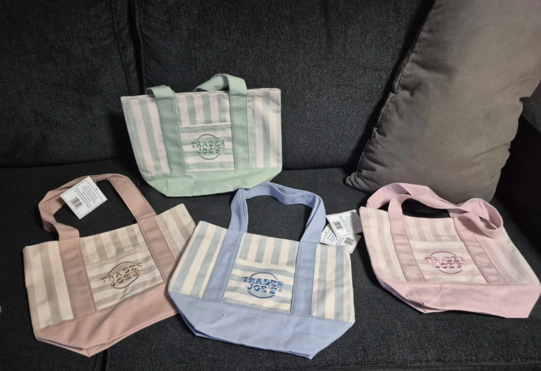 Viral Trader Joe's Striped Totes: Selling fast ⚽