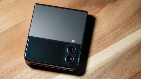 Samsung Galaxy Z Flip 4