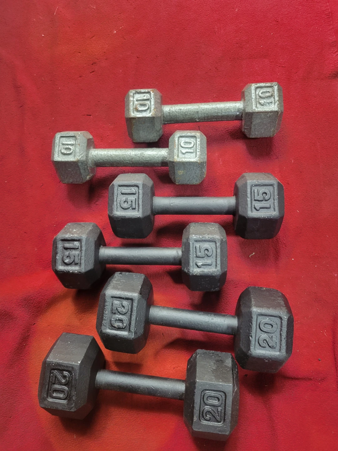 SETS OF 20s.  15s.  10s  HEXHEAD DUMBBELLS TOTAL 90LBs