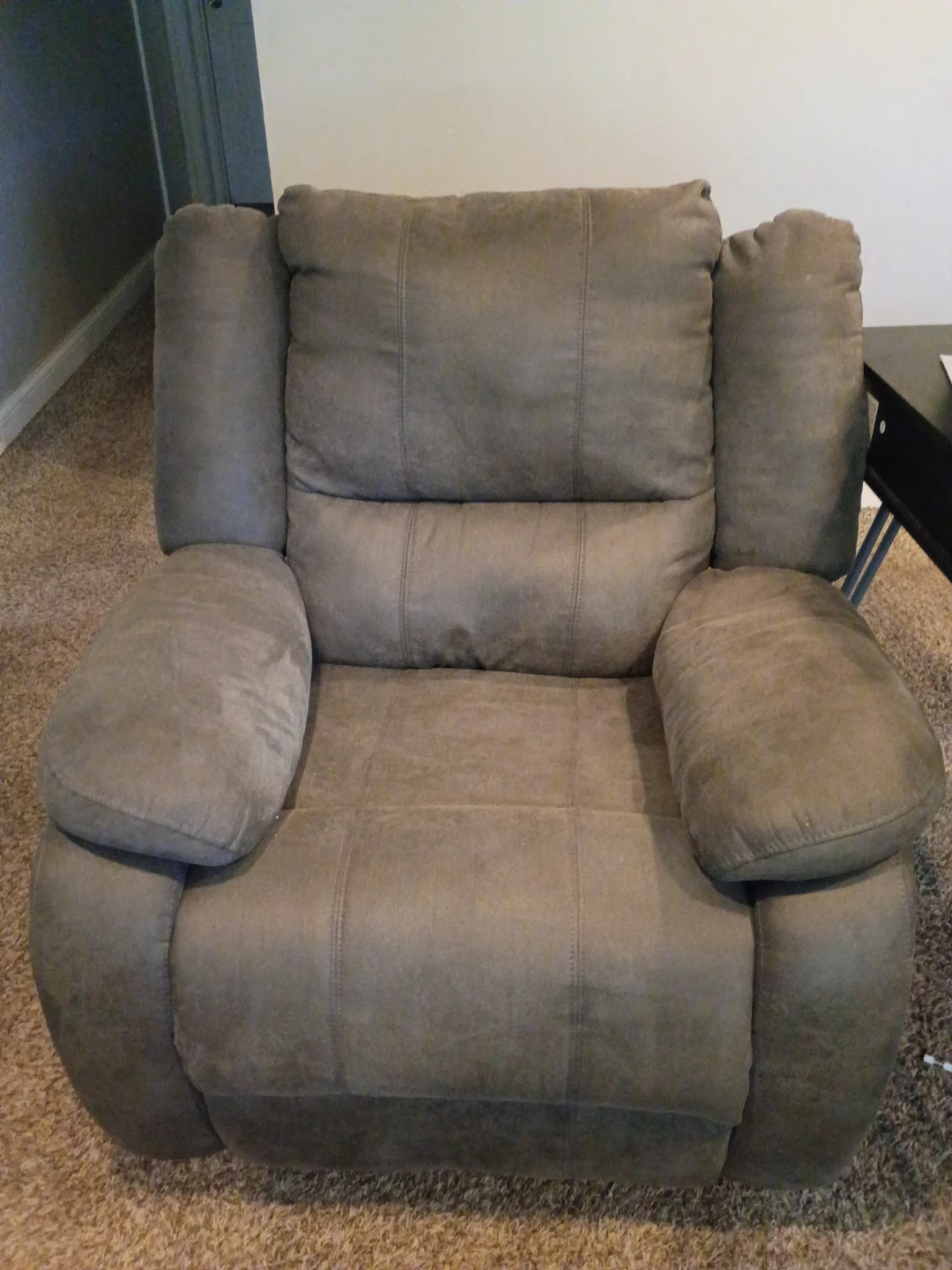 Comfortable Gray Recliner