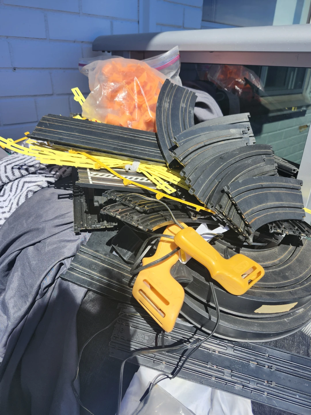 Slot Car Track Pieces and Accessories - photo 3