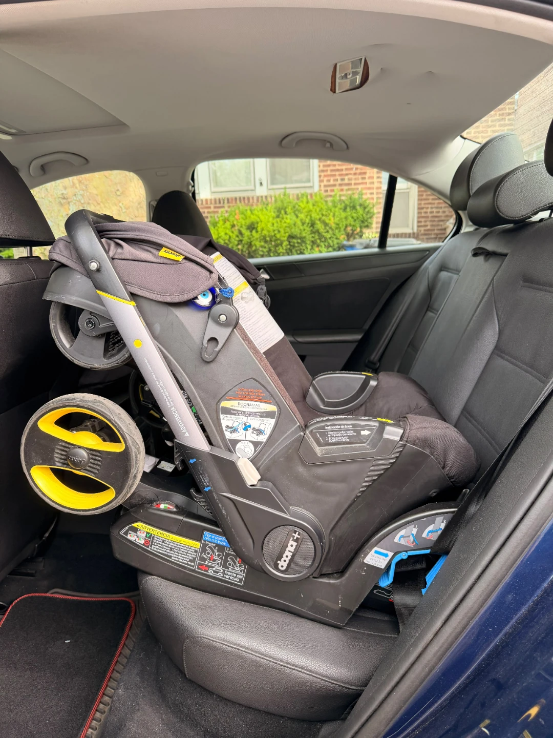 Doona Infant Car Seat & Stroller - Black - photo 4