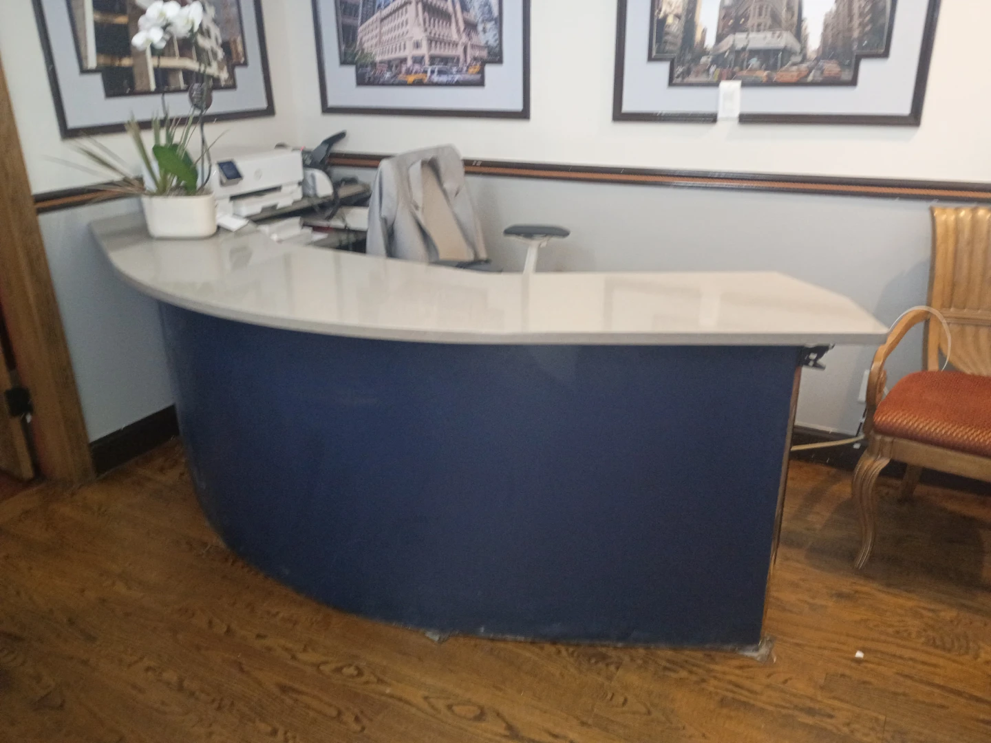 Curved Reception Desk - photo 2