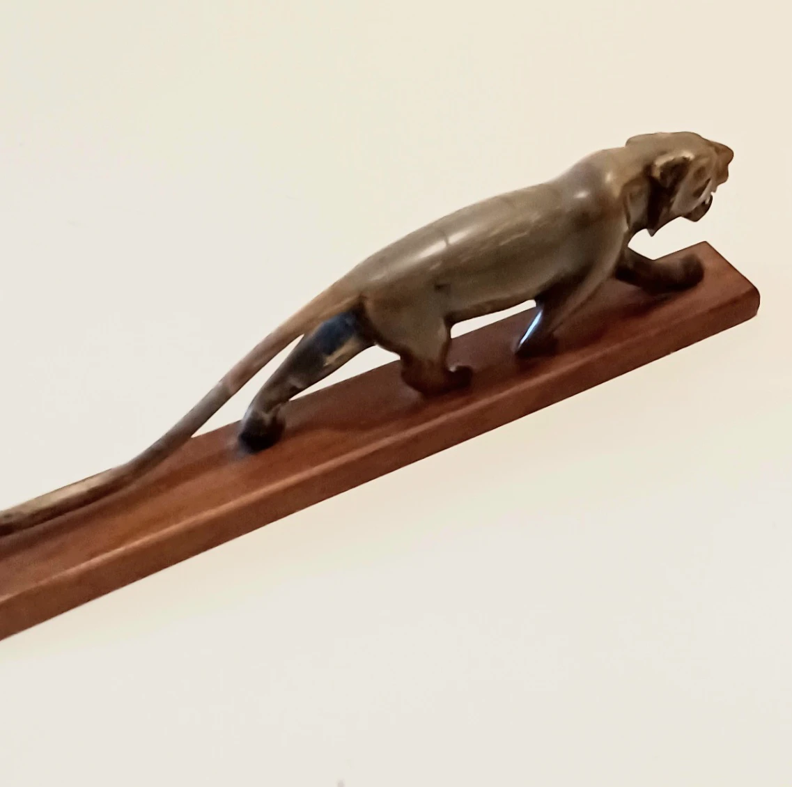 Hand Carved Tiger Figurine - photo 5