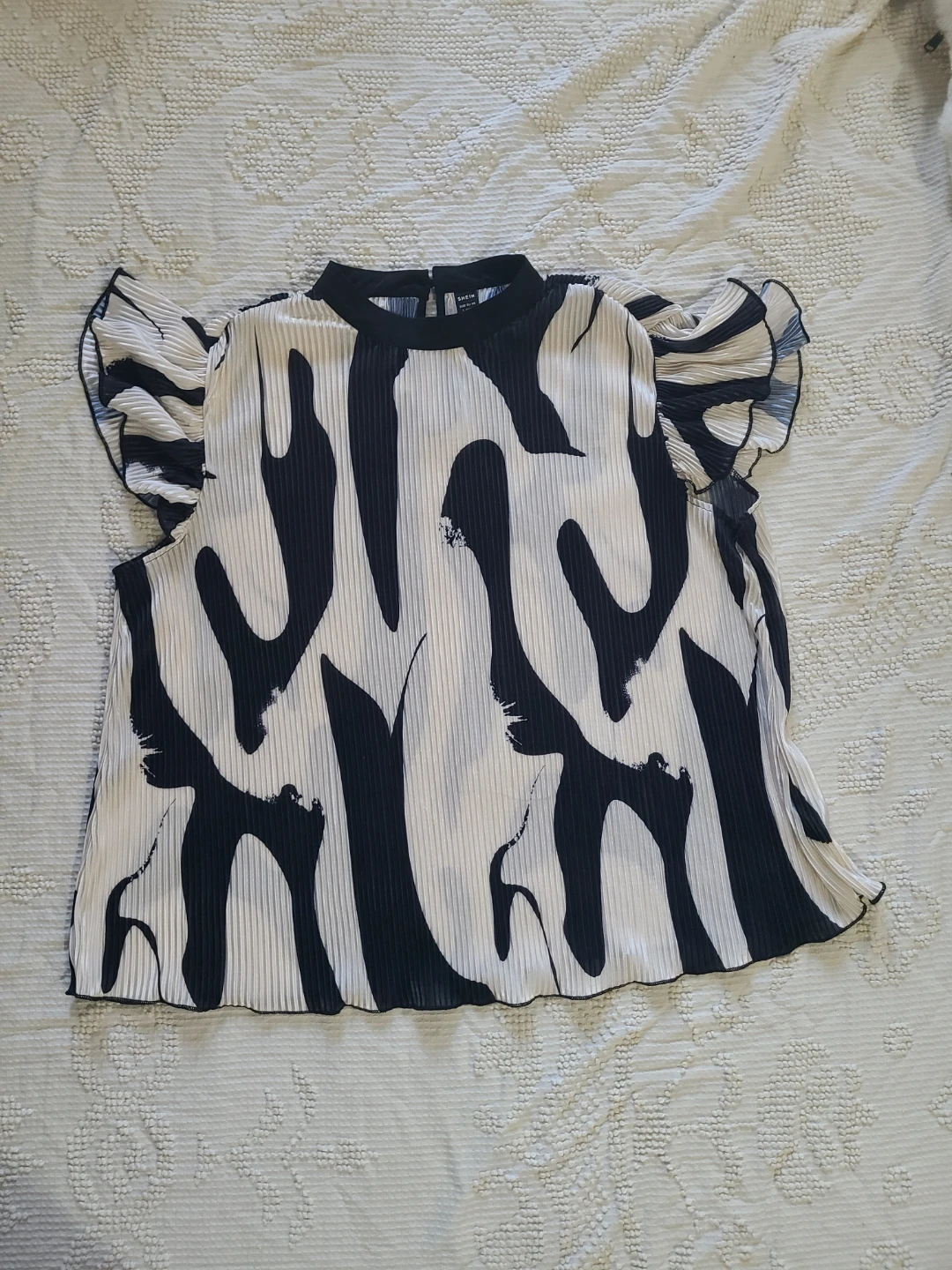 Black & White Pleated Top - Size L - photo 4