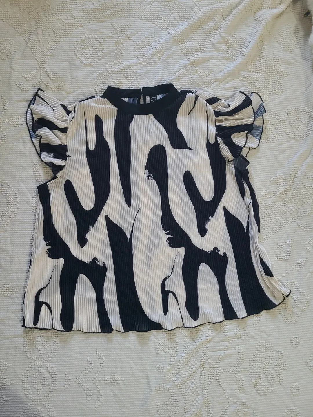 Black & White Pleated Top - Size L - photo 4