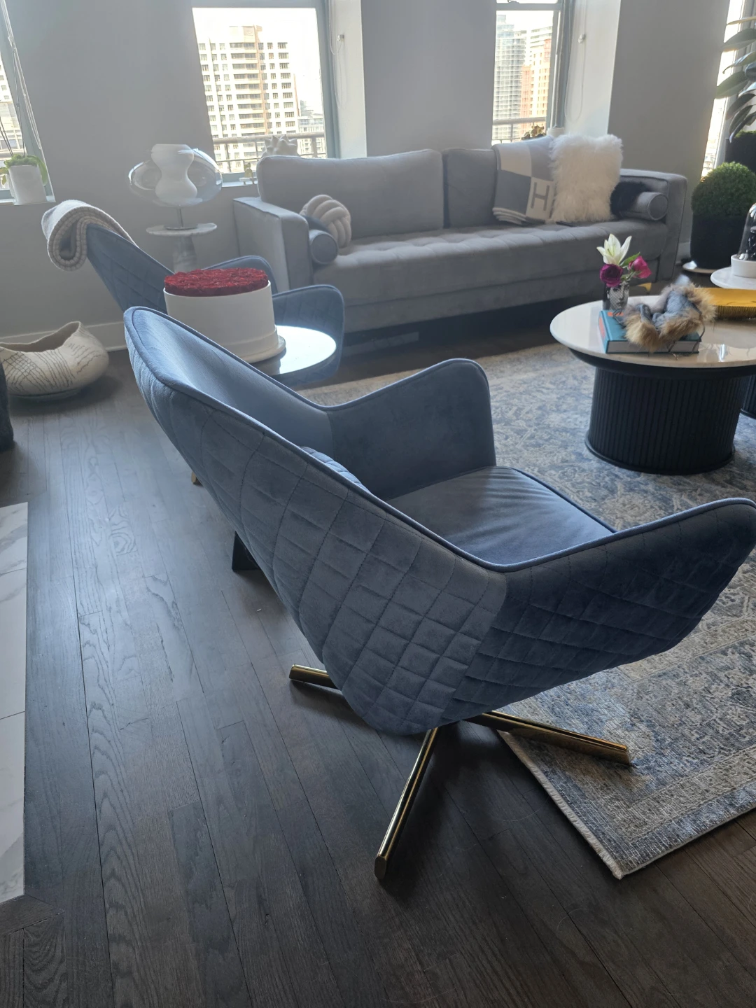 Blue Velvet Contemporary Lounge Chair with Gold Base - photo 2