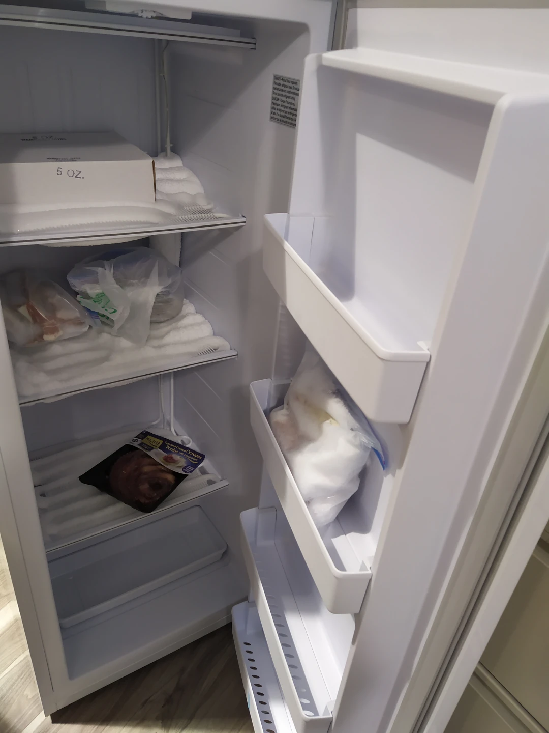 Danby Premiere Upright Freezer - photo 2