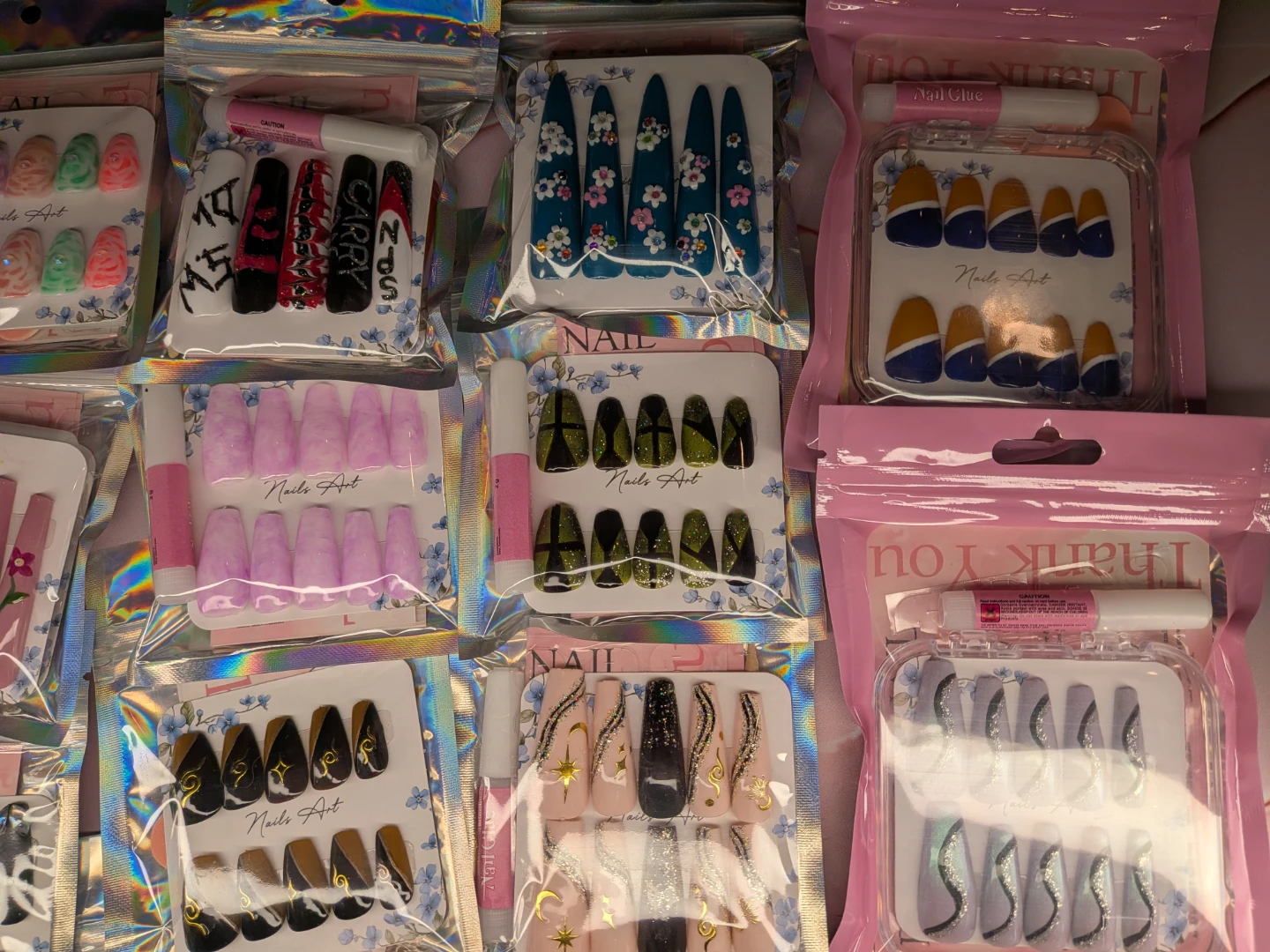 Press-On Nails Set with Glue & Accessories - photo 3