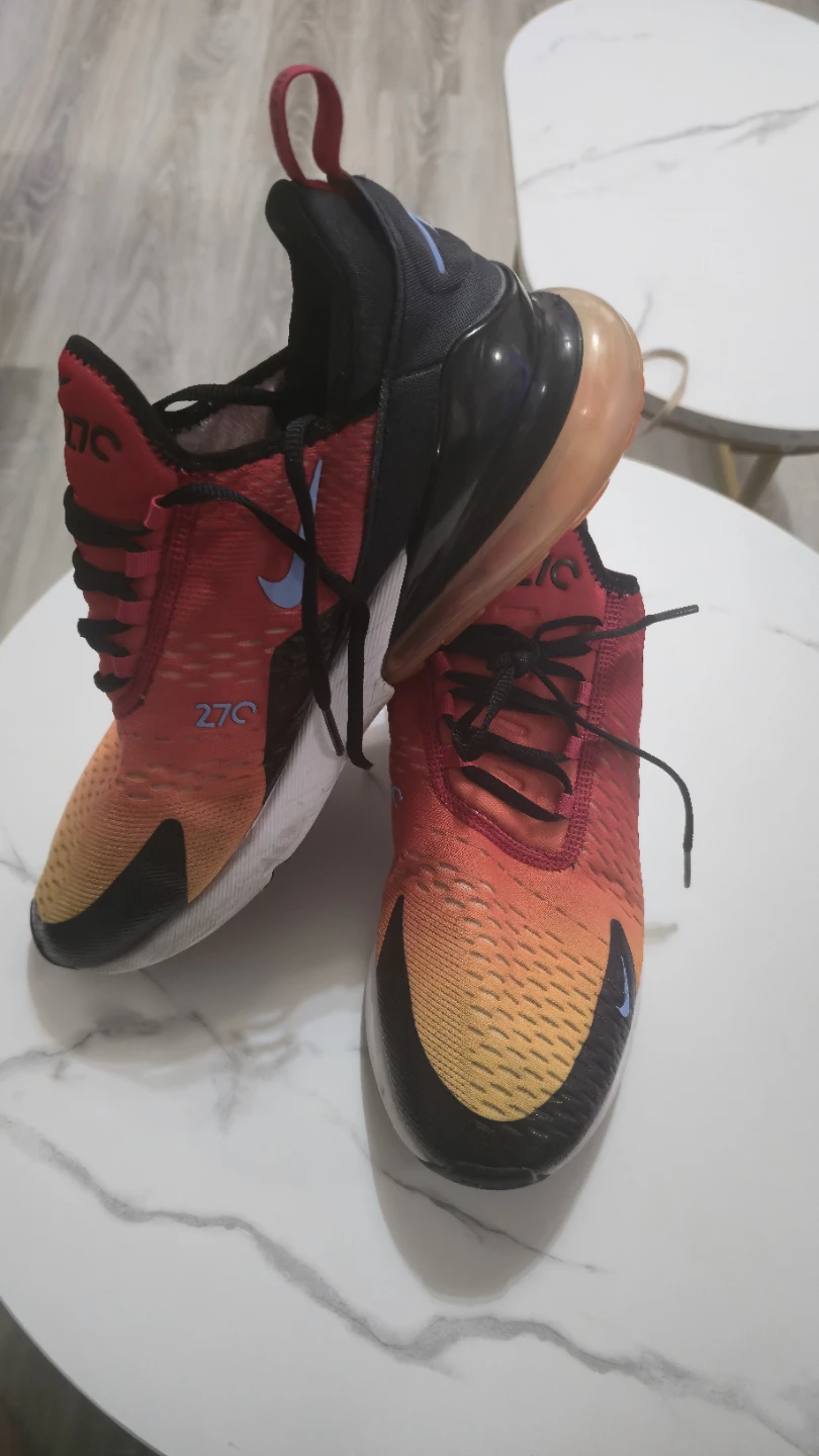 Nike Air Max 270 Shoes - photo 3