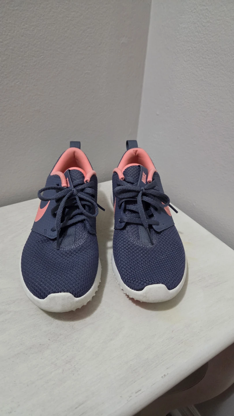 Nike Roshe Run Sneakers - photo 2