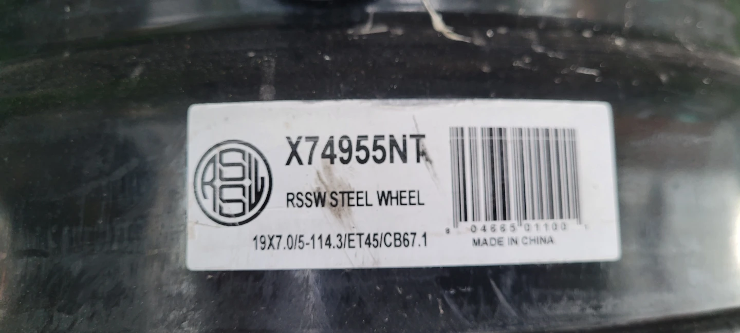 19" steel rims  is 5X 114.3 - photo 2