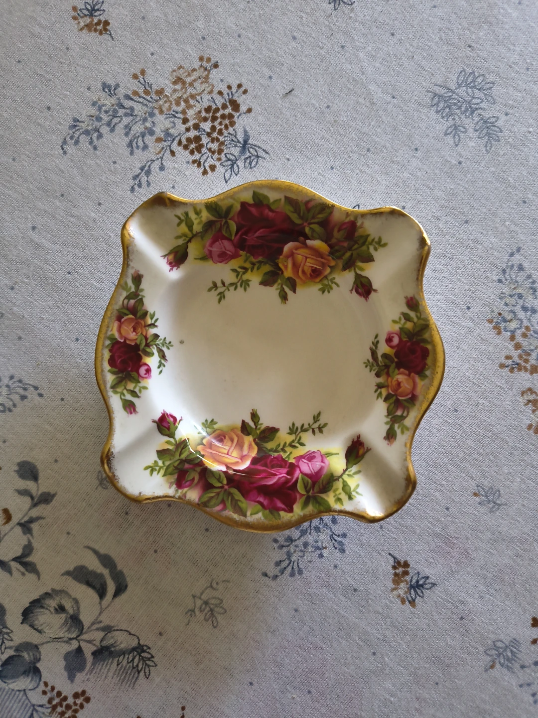 Royal Albert Old Country Roses Ashtray - photo 2