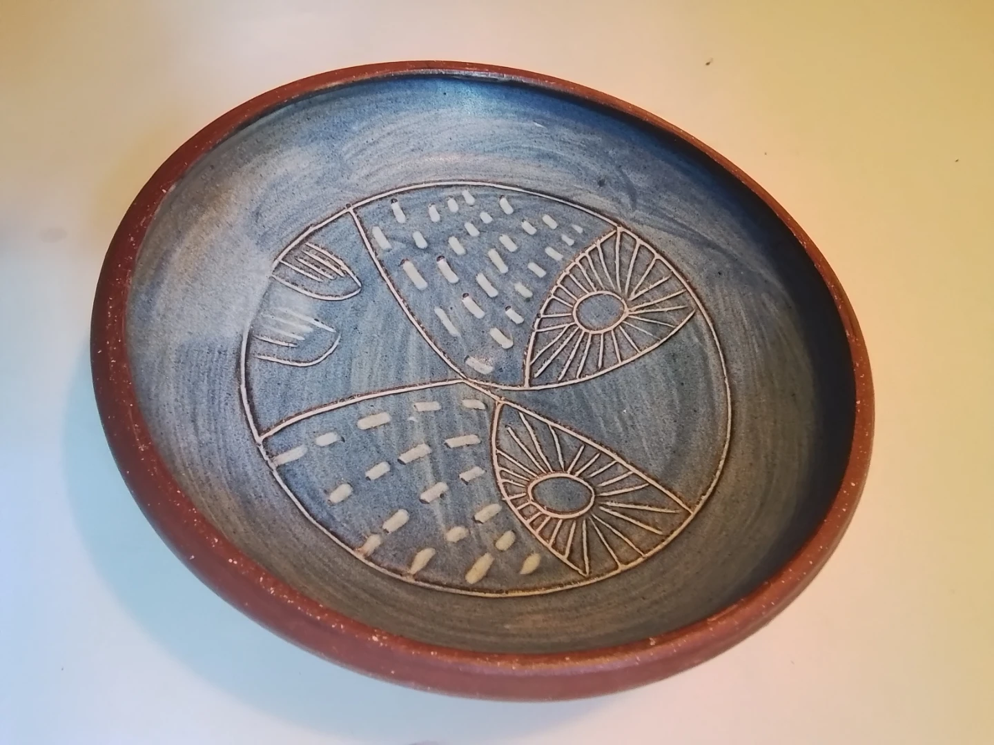 Rare Mid-Century Canadian Studio Pottery Bowl by Annelise Wade - photo 3