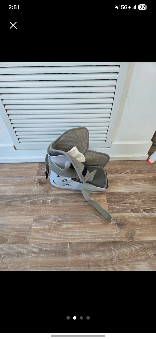 Medical  boot - photo 2