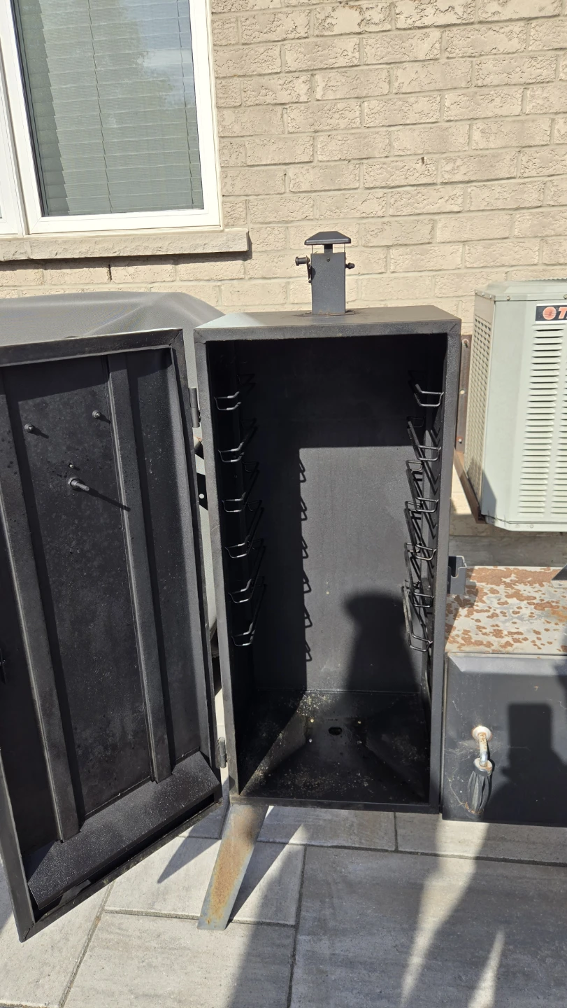 Dyna-Glo Vertical Smoker - photo 3
