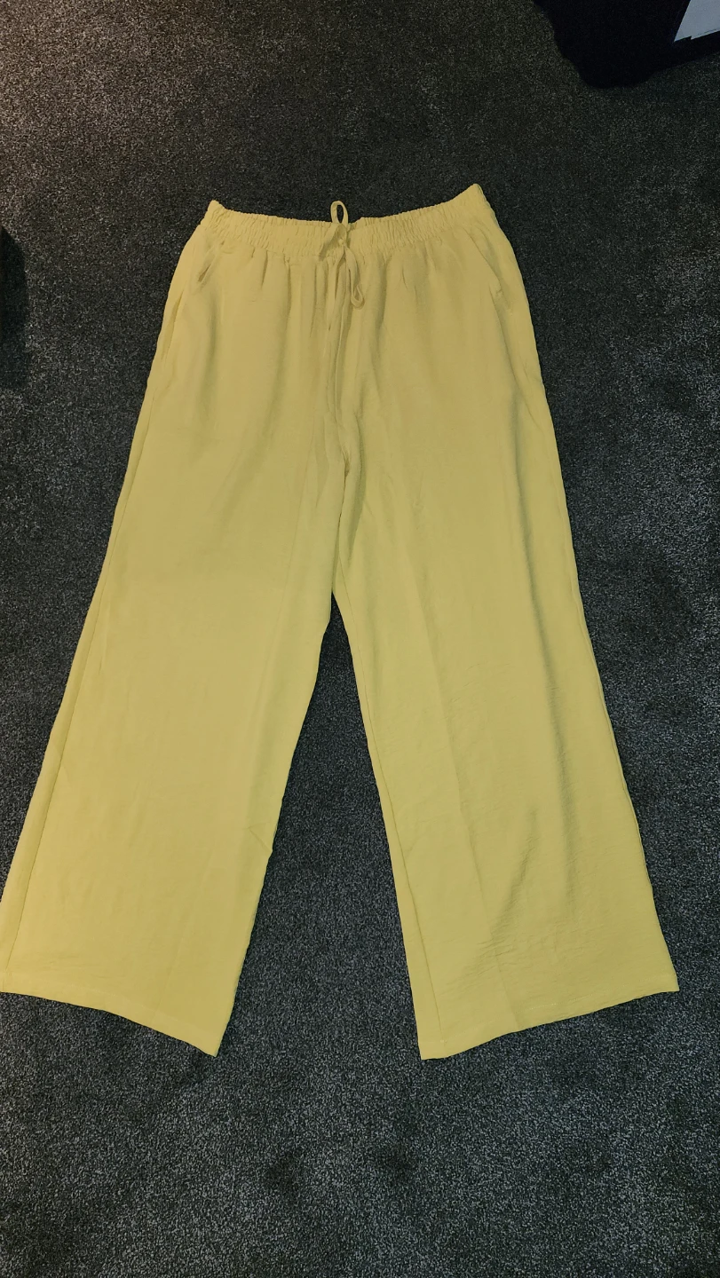 Yellow Wide Leg Pants⚽