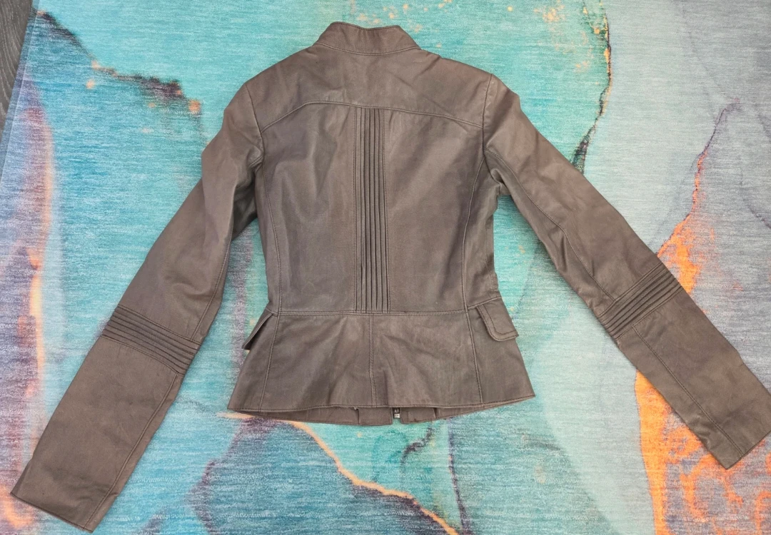 Danier Grey Leather Jacket - Size 3XS/3TP - photo 3