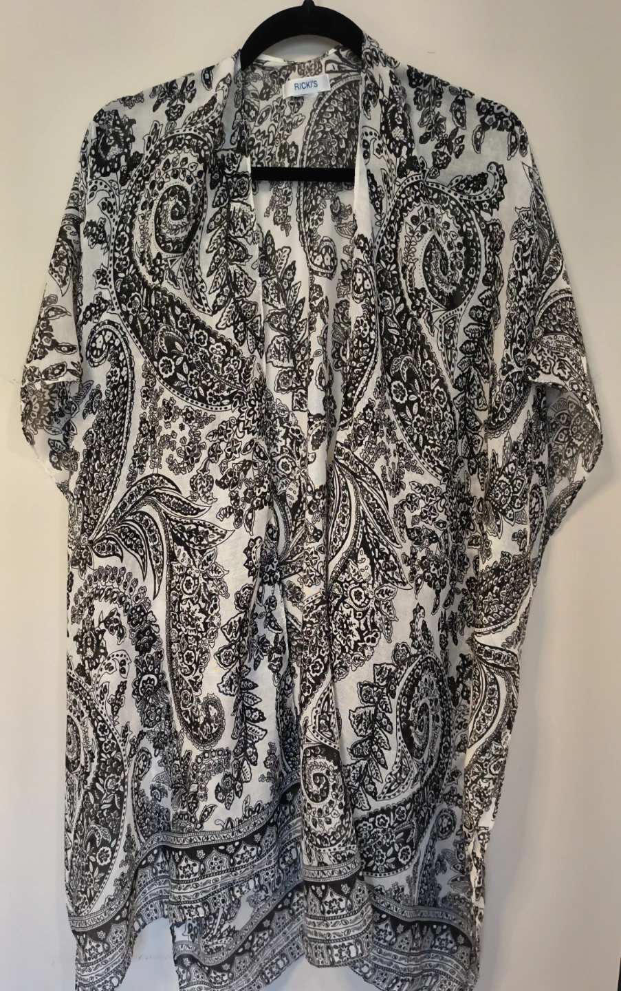 Ricki's Black and White Paisley Ruana