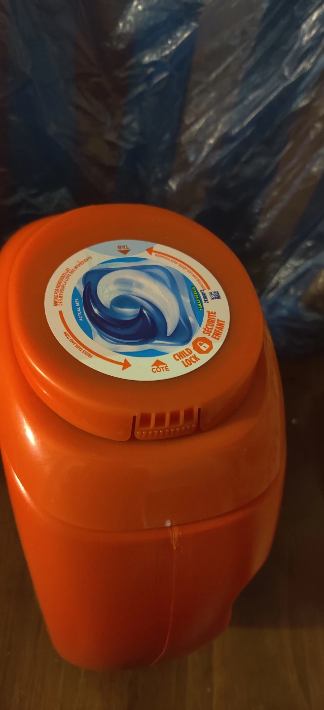 Tide PODS Laundry Detergent 76 Count - photo 4