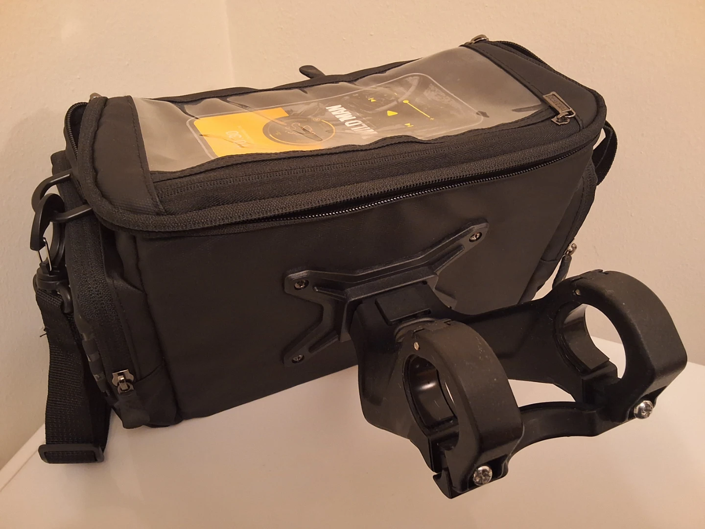 WILD MAN Bicycle Handlebar Bag with Phone Mount *NEW* - photo 2